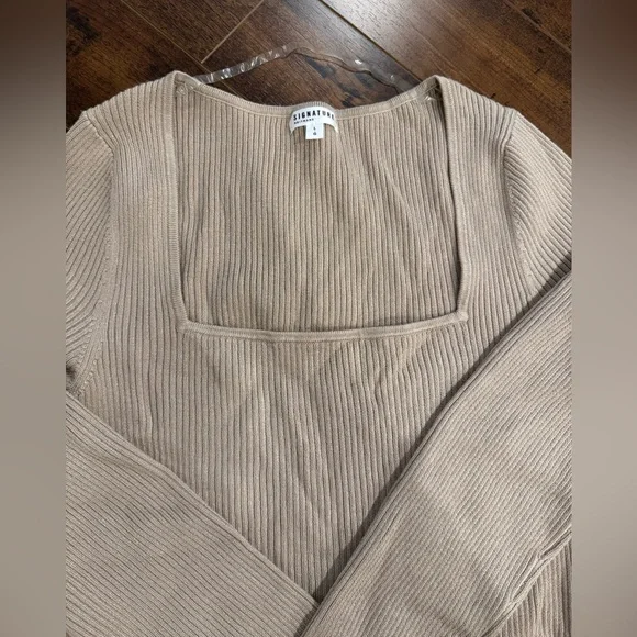 Beige Ribbed Crew Neck Sweater - Picture 3 of 3